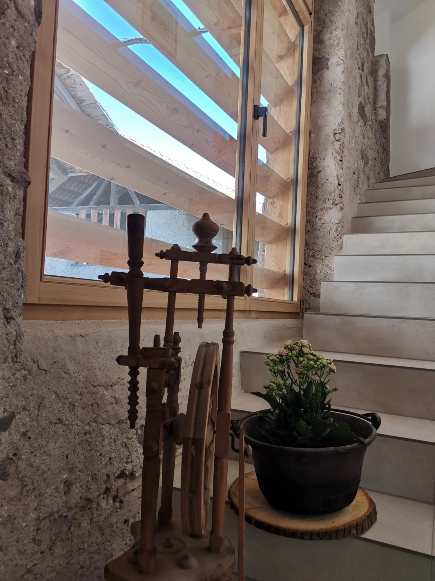Ansitz Grustdorf Daire Appiano Sulla Strada Del Vino Dış mekan fotoğraf